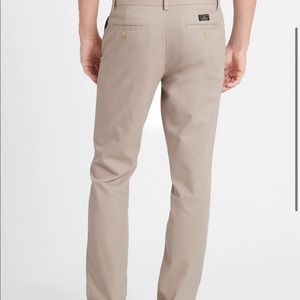 Aiden Slim Fit Chino